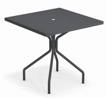 Tavolo Solid quadrato
